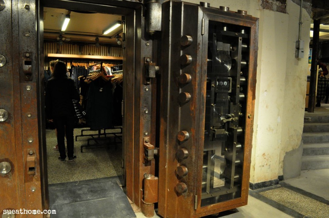 urban-outfitters-098