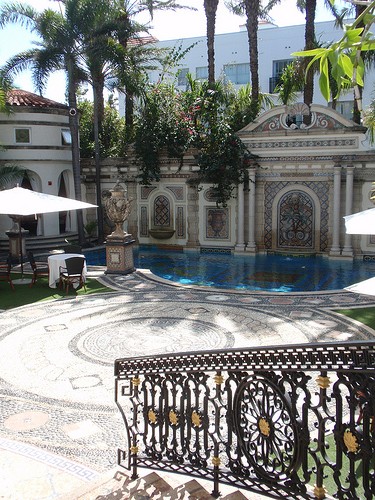 6956861380_9a4ce4be08